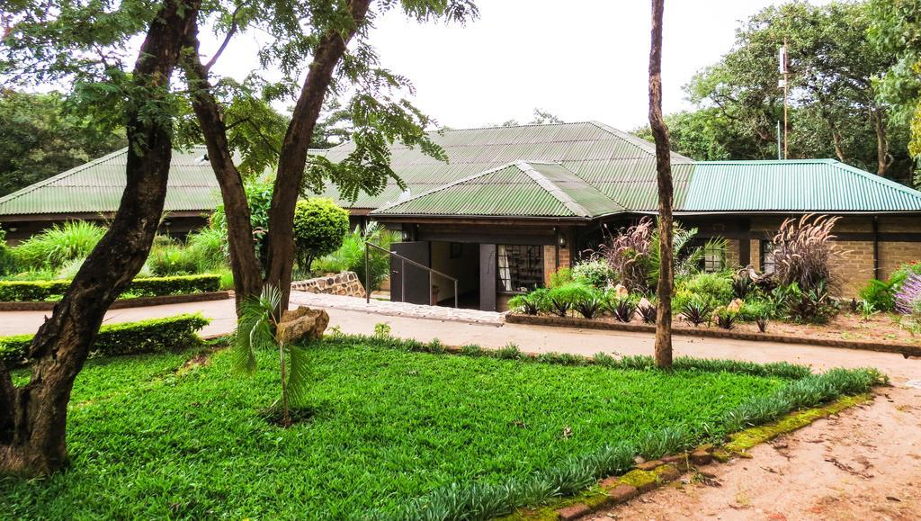 Woodlands Lilongwe Hotel Exterior photo