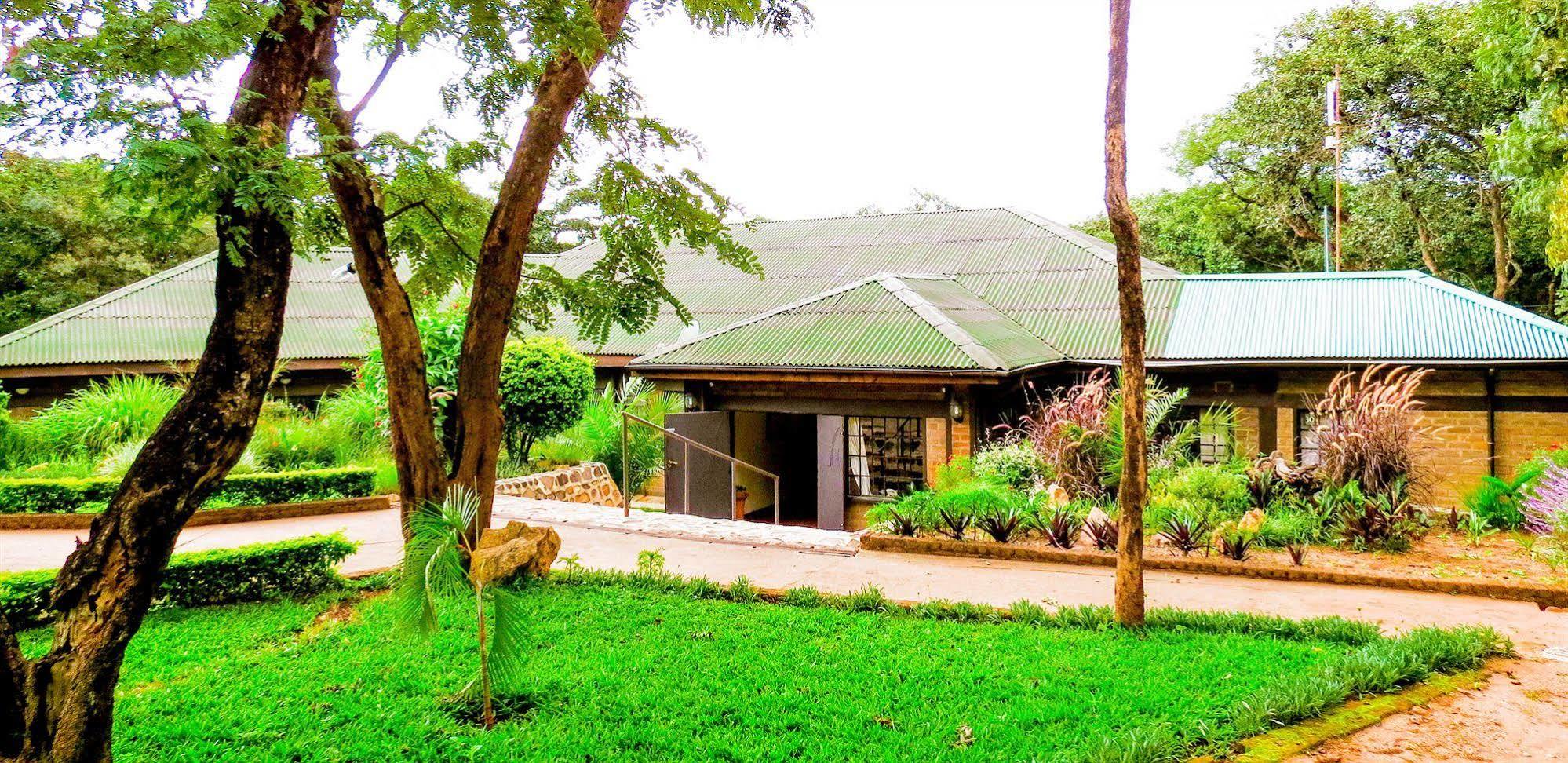 Woodlands Lilongwe Hotel Exterior photo