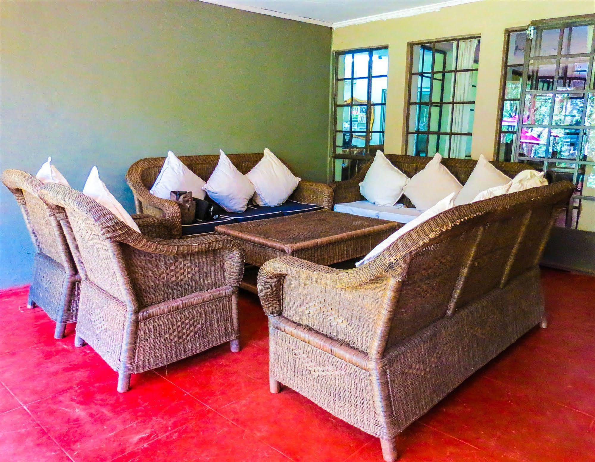 Woodlands Lilongwe Hotel Exterior photo