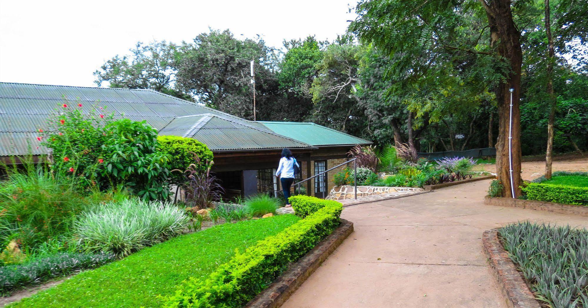 Woodlands Lilongwe Hotel Exterior photo